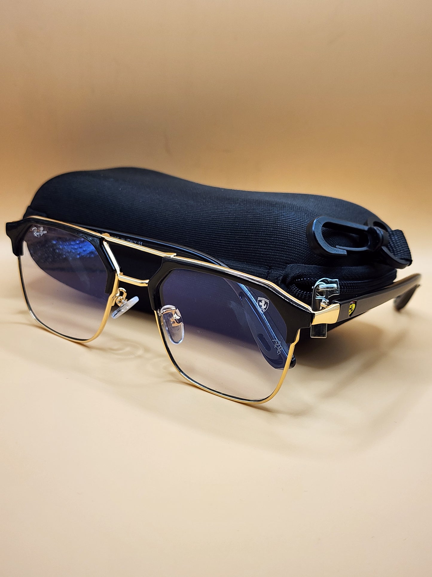 Lunettes ray ban ferrari 4 seisson noire gold