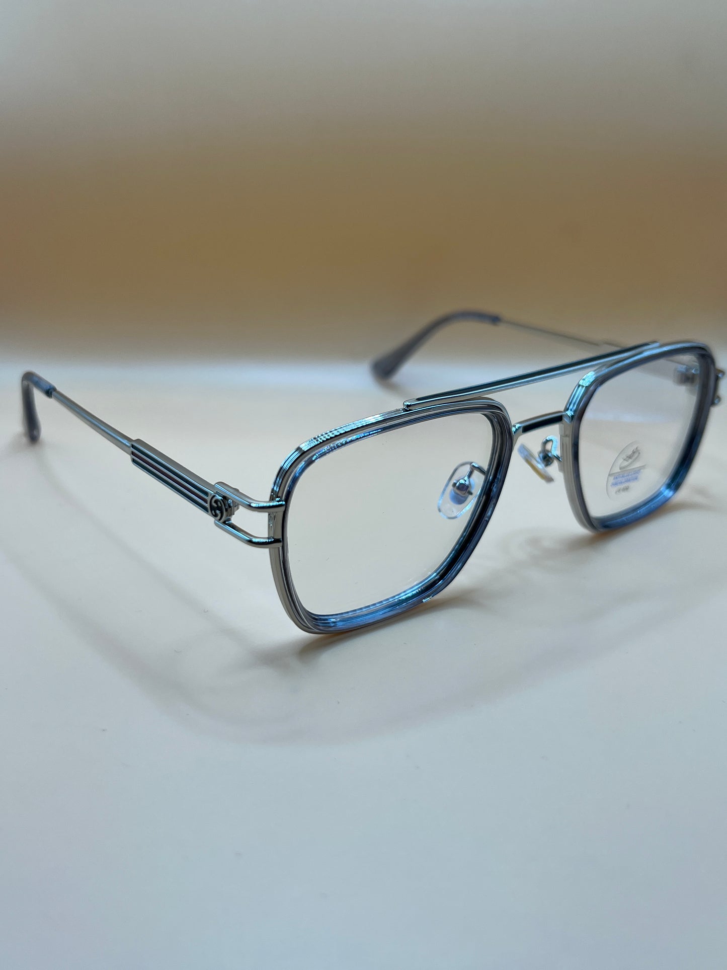 Gucci 4 seasson transparent