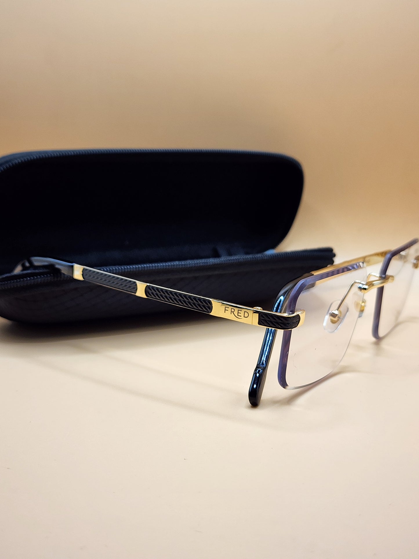 Fred 4 seasson noire doré